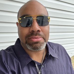 Meet your Posher, Jonathan